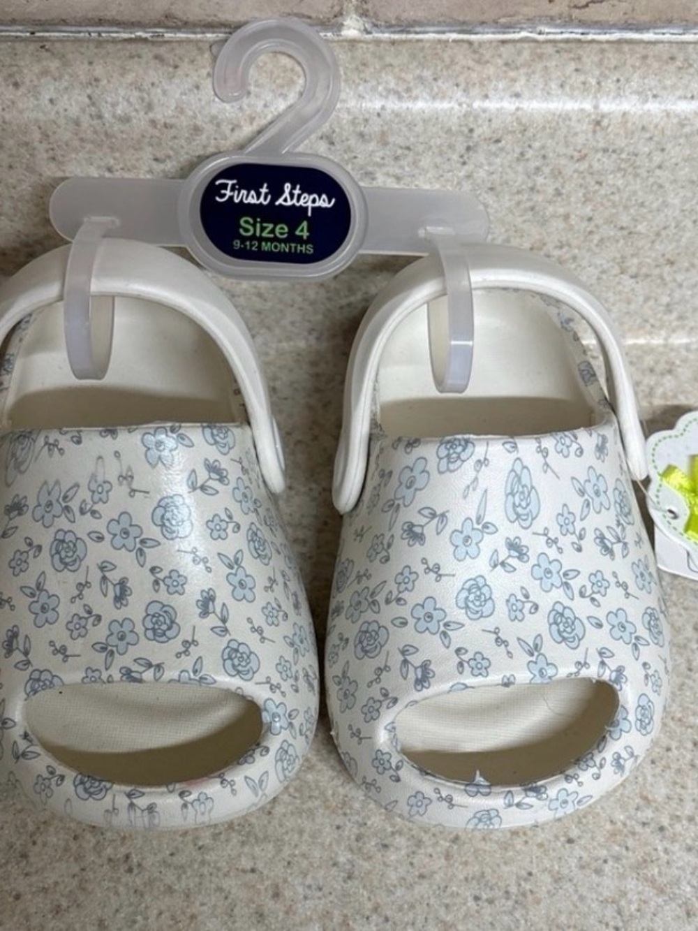 First Steps Size 4 White Baby Floral Clogs